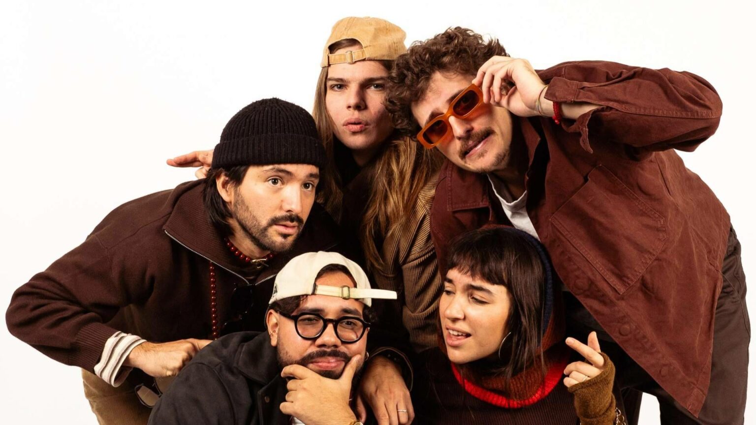 GINEL lanza ‘Grita’, primer adelanto de su álbum debut ‘BORDE VIVO’